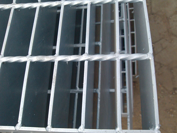 压焊钢格板图片3 压焊钢格板图片3